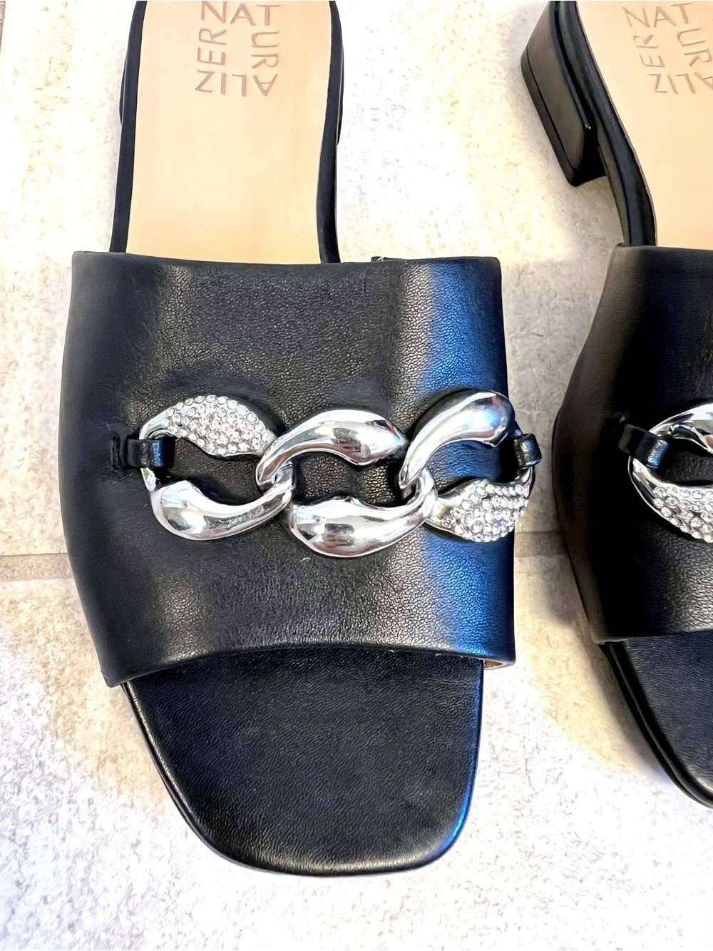 Naturalizer Angie 7M Womens Black Leather Dress Slide Sandals rhinestone chain